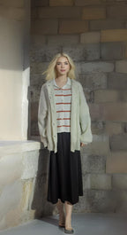Women's Oversized Faux Cashmere Cardigan Sweater Gold Trim Clashing Button Knit Fashion Sweater Spring And Autumn Casual Fashion Cardigan Jacket.