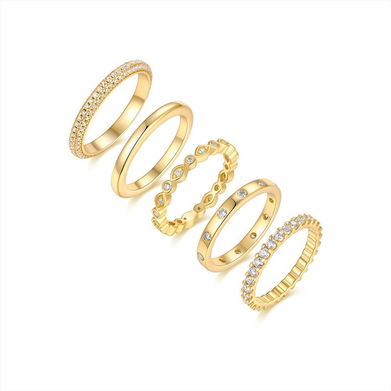 Gold Ring - A Fashionable Men's And Women's Ring And Jewelry Piece Set Main image