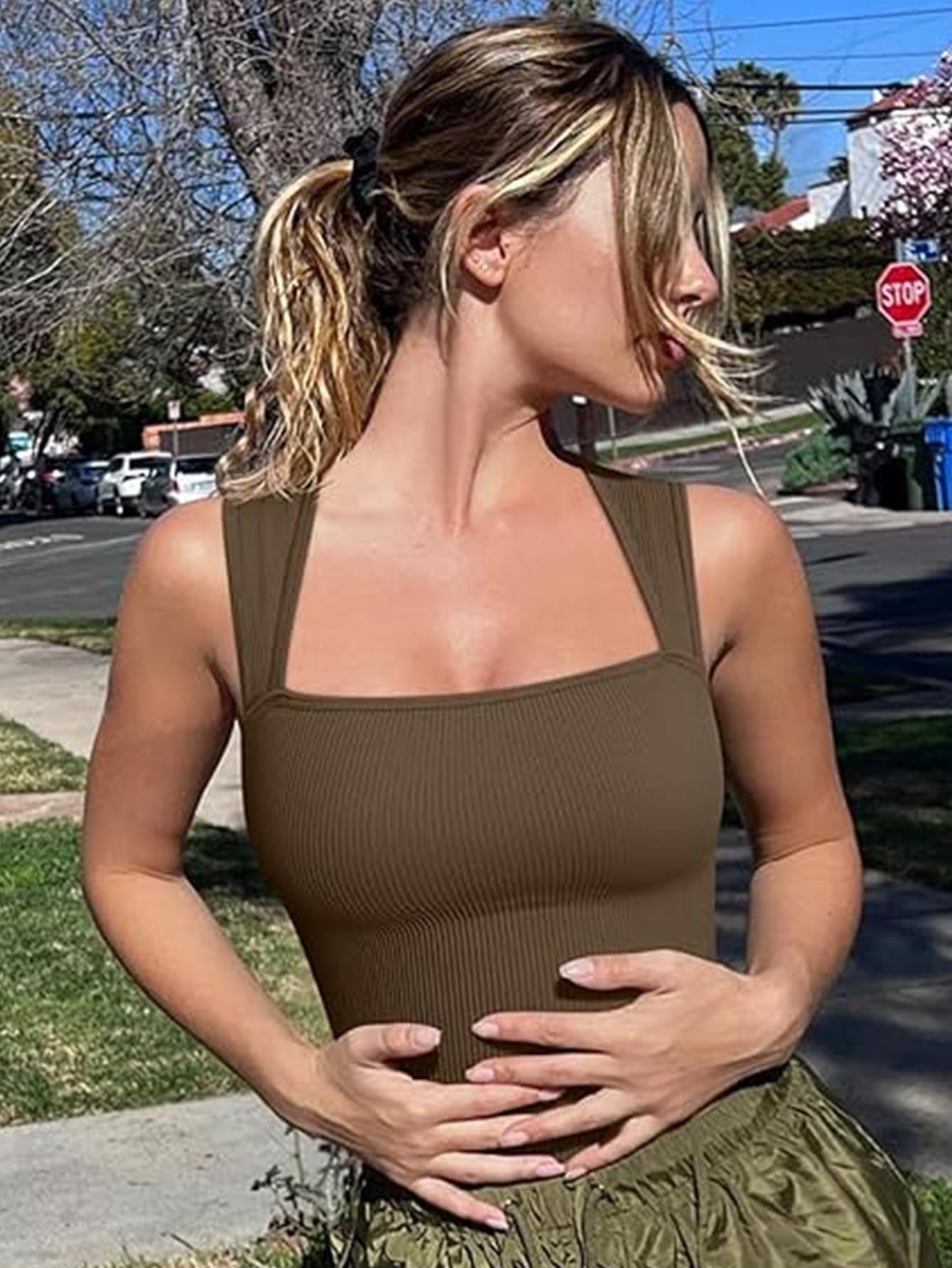 Women's One-piece Set Sleeveless Square Neck Skinny Yoga Bodysuit, Women's Sportswear Clothing in outdoor setting.